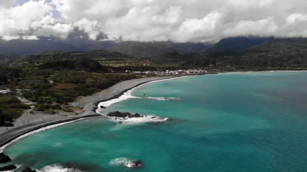 Imágenes Drones Costa Taiwán Bajo Ángulo Movimiento Punto Interés — Vídeos de Stock