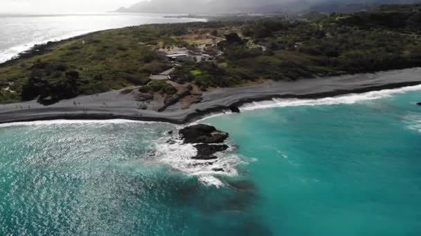 Imágenes Drones Costa Taiwán Bajo Ángulo Movimiento Itinerante — Vídeos de Stock