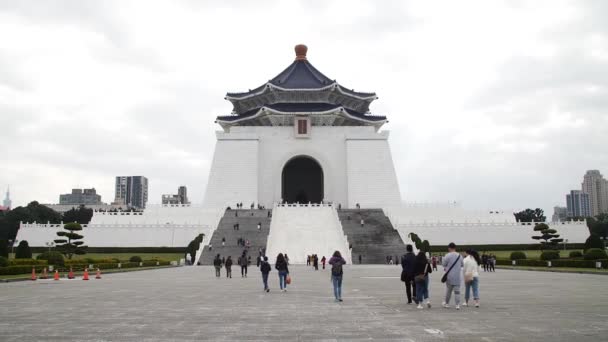 Folk Går Mod Chiang Kai Shek Memorial Taipei Taiwan High – Stock-video