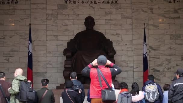 Chiang Kai Shek Chiang Kai Shek Anıt Girişi Ndeki Heykel — Stok video