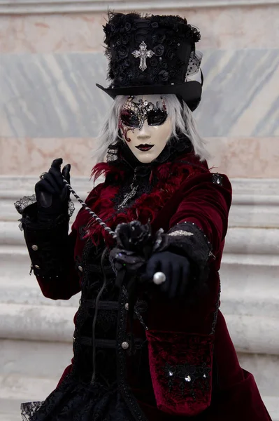 Reveller Traditional Elaborate Mask Costume Annual Venice Carnival Carnevale Venezia —  Fotos de Stock