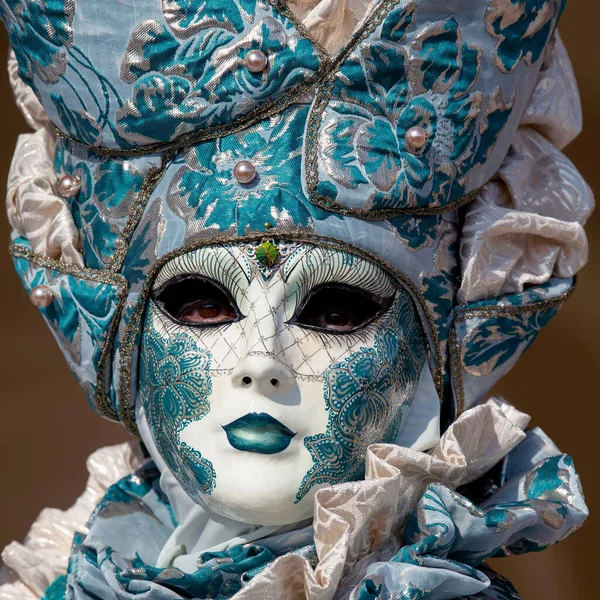 Reveller Traditional Elaborate Mask Costume Annual Venice Carnival Carnevale Venezia — Fotografia de Stock