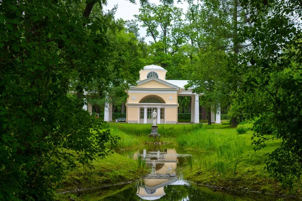 Sanat ve mimari Sarayı ve Parkı Müzesi-rezerv Gatchina devlet