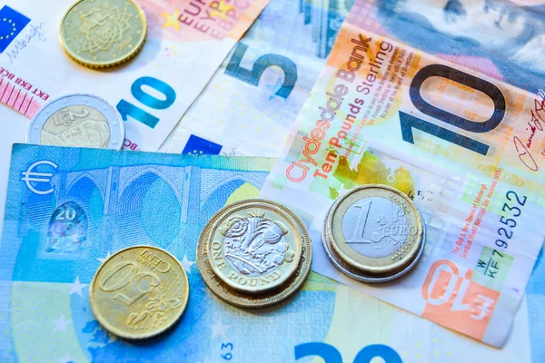 Monedas Billetes Euros Euros Euro Libra — Foto de Stock