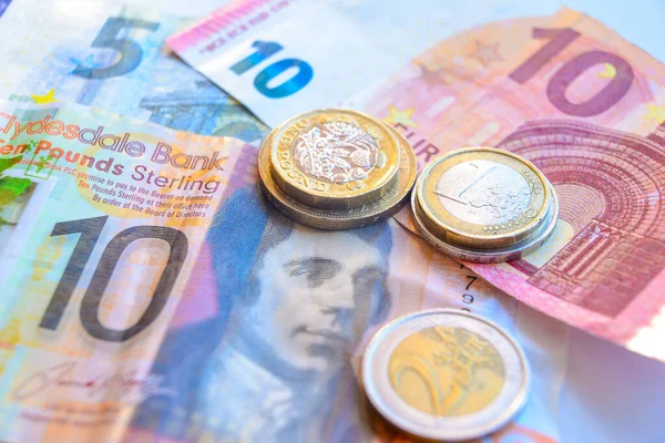 Monety Banknoty Euro Oraz Monety Bieżące Euro Funt — Zdjęcie stockowe