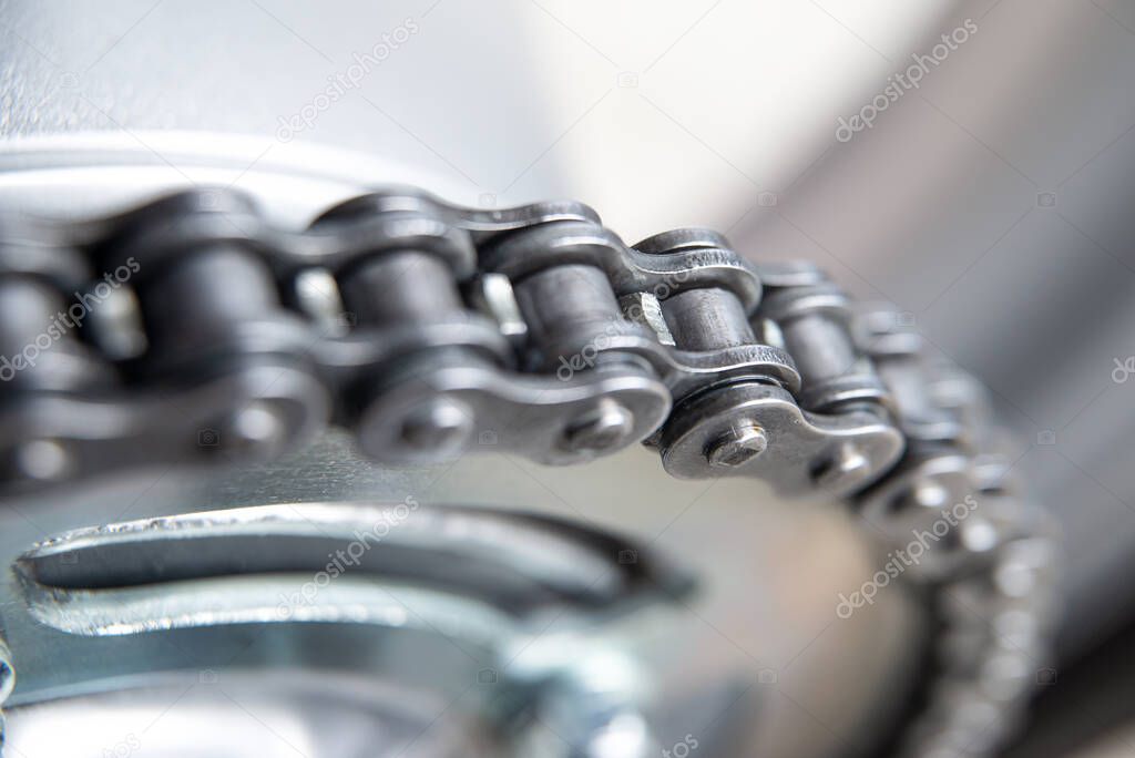 Transmission chain of a motorbike