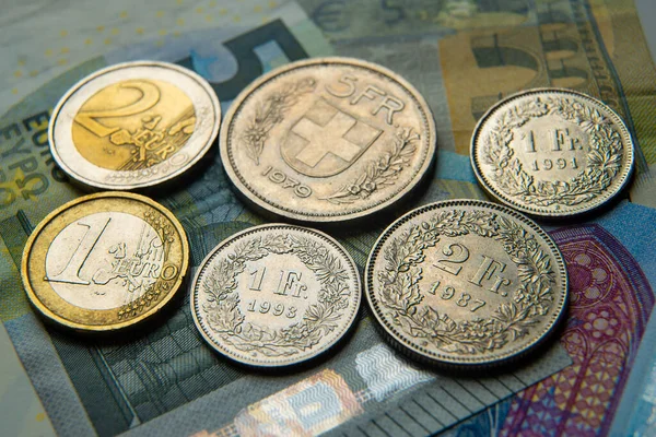 Ευρώ Και Ελβετικά Φράγκα Ευρώ Έναντι Chf — Φωτογραφία Αρχείου