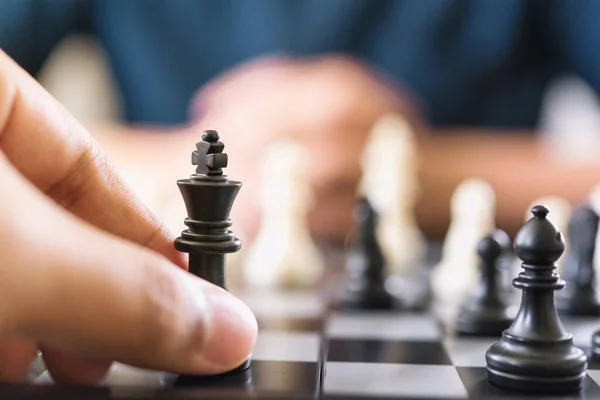 Geschäftsleute Spielen Mit Schachspiel Konzept Der Unternehmensstrategie Und Führung — Stockfoto