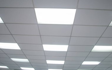Ofis Tavanı ve Işığı