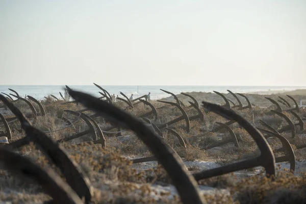 Portekiz Barril Beach'te mezarlıkta çapa — Stok fotoğraf