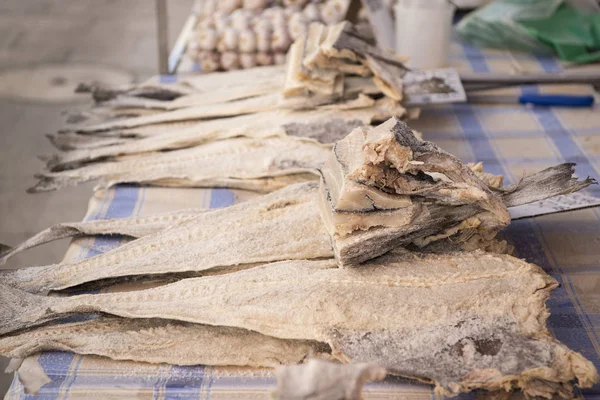 Fishmarket in the Markethall in the town of Loule in Portugal — Stock Photo, Image