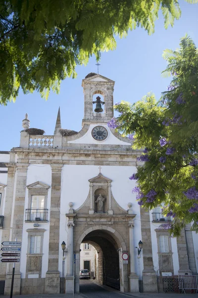 Το arco da vila Gatel για την παλιά πόλη του Faro — Φωτογραφία Αρχείου