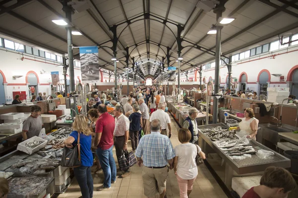 Markthalle in der stadt loule in portugal — Stockfoto