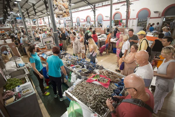 Markethall nella città di Loule in Portogallo — Foto Stock