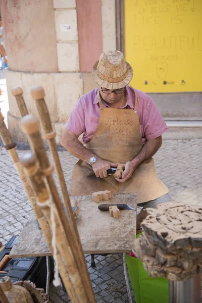 Cork art at the Saturday Market in Portugal — Stock Photo, Image