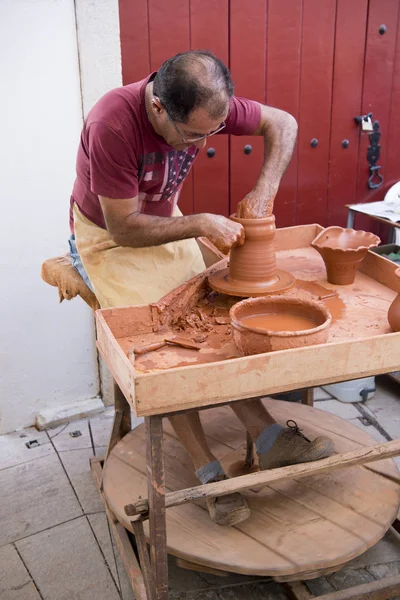ポルトガルの土曜日市場で陶芸アート — ストック写真