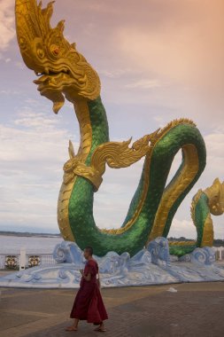 bir Phayanak veya Tayland Mekong Nehri Naga heykeli