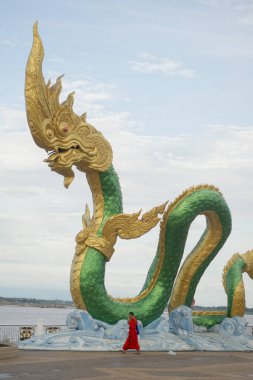 bir Phayanak veya Tayland Mekong Nehri Naga heykeli