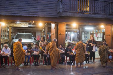 rahipler de eski şehir Chiang Khan sabah