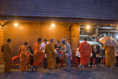 rahipler de eski şehir Chiang Khan sabah