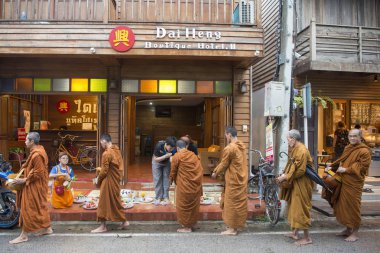 rahipler de eski şehir Chiang Khan sabah