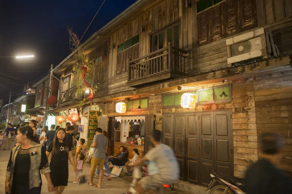 木结构房屋在蒋镇汗在泰国 — 图库照片