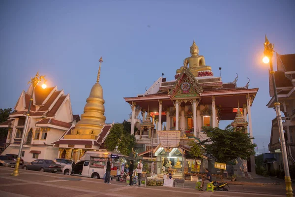 Templet Wat lamduan på Mekongfloden i Thailand — Stockfoto