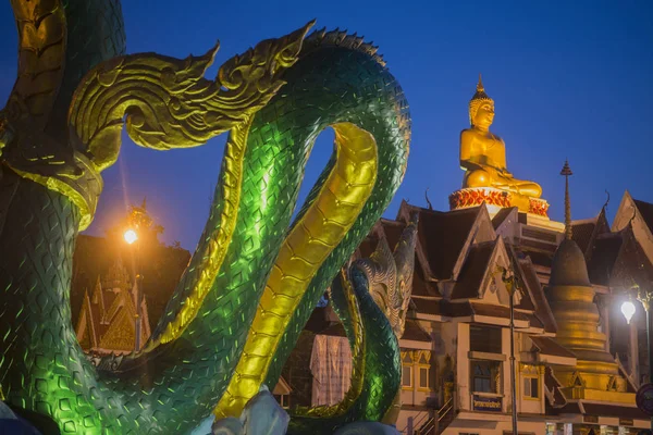 Temple Wat lamduan à la rivière Mékong en Thaïlande — Photo