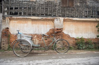 Tayland Chiang kasaba Khan eski bir bisiklet