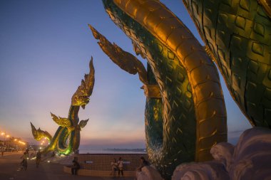 bir Phayanak veya Tayland Mekong Nehri Naga heykeli