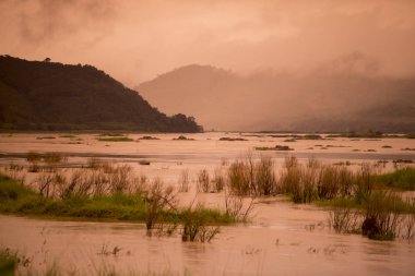 Tayland 'daki mekong nehrinin manzarası