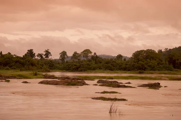 Landscape of the Mekong river in Thailand — Stock Photo, Image