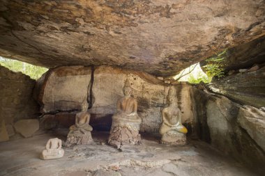 Tarih öncesi mağara ve Stone Park Tayland
