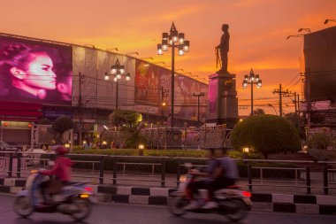 Prens Prajak anıt Udon Thani şehir merkezinde 