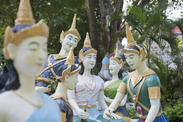 Wat Baan Waeng met beelden van boeddhistische hel en hemel — Stockfoto