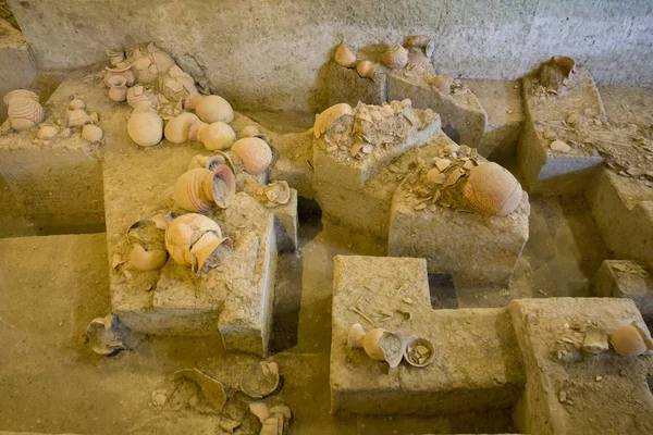 Burial sites at the ban Chiang national museum in Thailand — Stock Photo, Image