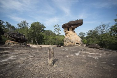 Tarih öncesi mağara ve Stone Park Tayland