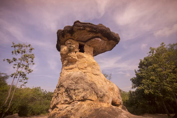 La grotte préhistorique et Stone Park en Thaïlande — Photo