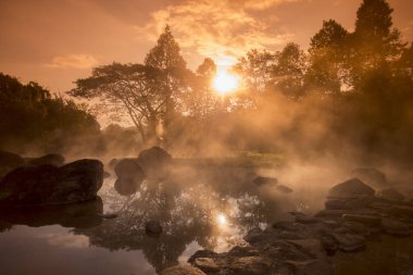 Kaplıcalar nationalpark Chae oğul Tayland içinde