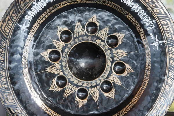 The Gong at Wat Chalermprakiet Prajomklao Rachanusorn Temple — Stock Photo, Image