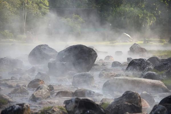 The hot springs in the nationalpark of Chae Son in Thailand — Stock Photo, Image