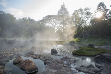 Kaplıcalar nationalpark Chae oğul Tayland içinde
