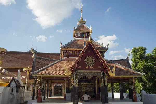 Le temple wat Pongsanuk en Thaïlande — Photo
