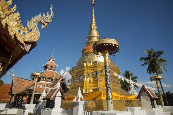 El templo wat Pongsanuk en Tailandia —  Fotos de Stock