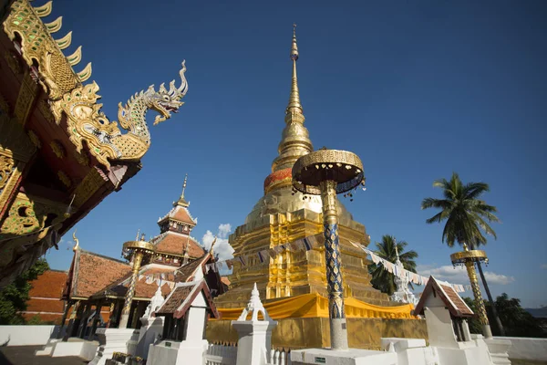 Wat Pongsanuk chrám v Thajsku — Stock fotografie