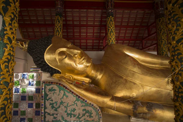 Wat Pongsanuk świątyni w Tajlandii — Zdjęcie stockowe