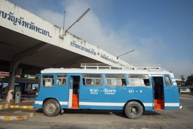 Tayland Otobüs terminalinde bir halk otobüsü