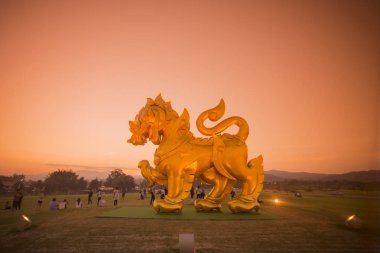 gün batımında singha Park'ta singha