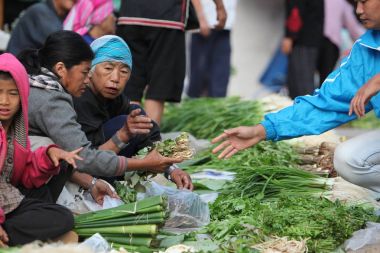tepe kabile insanlar piyasada 