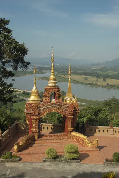 Храм ВАТ що Doi Pu Khao — стокове фото